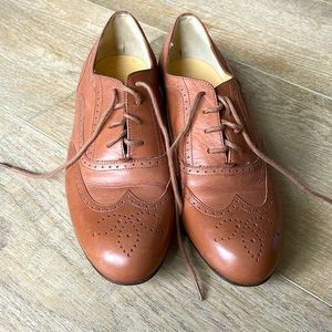 J Crew Camden Leather in light brown women’s shoe size 7